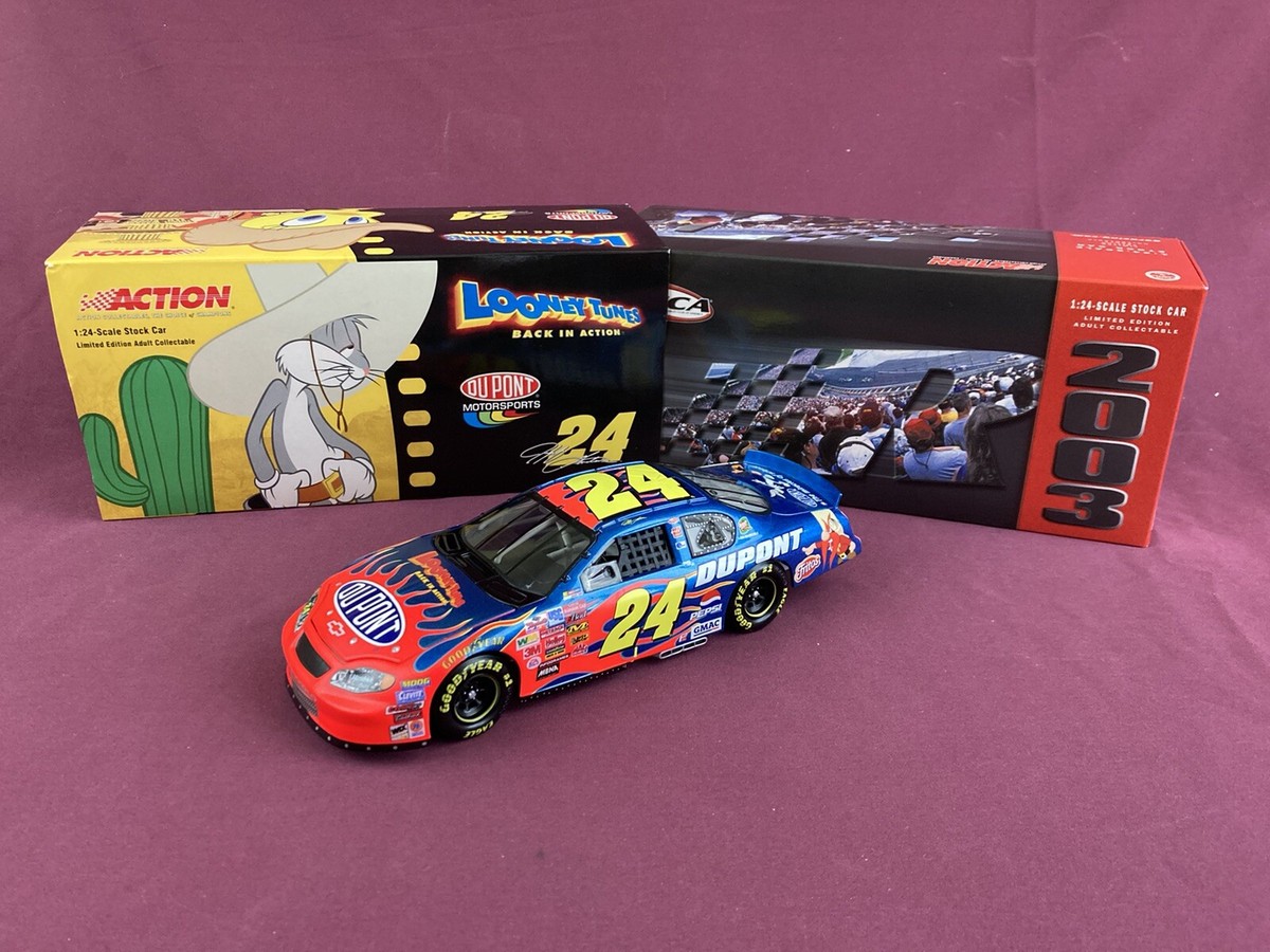 Action 1/24 2003 Jeff Gordon #24 Dupont Looney Tunes Monte Carlo