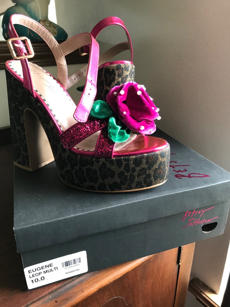 ★Betsey Johnson★K‐POPアイドル愛用★EUGENE★サンダル Betsey Johnson eugene platform brand new size 10 heel shoe