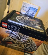 LEGO Star Wars UCS Millennium Falcon 75192 75...