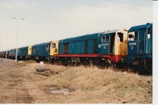 Railway Photograph Class 20 20082 20055 20195 plus at Falkland Yard  01/04/94