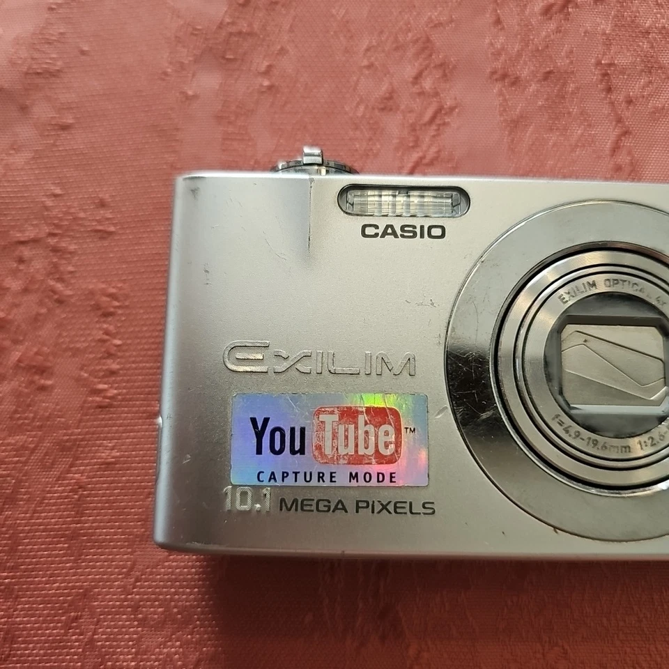 Digitalkamera Casio Exilim EX-Z100 Silber Zustand Ok Kam Getestet Funktioniert - Bild 2 von 4