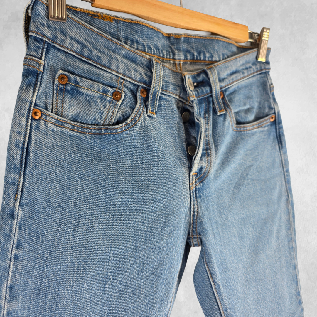 Levi’s 501 T Jeans Women’s W26 L28 Blue Tapered Leg Stretch Denim image 4