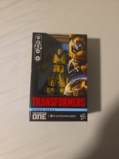 Transformers Studio Series Deluxe Class Transformers One B-127 Bumblebee