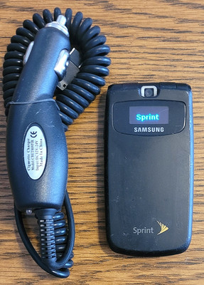 Samsung SPH-M610 - Black ( Sprint ) Very Rare Cellular Flip Phone - Bundled