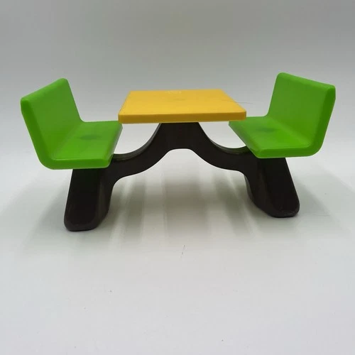 VINTAGE 1982 BARBIE LOVES MCDONALDS Table For Play Set See Description Free Ship