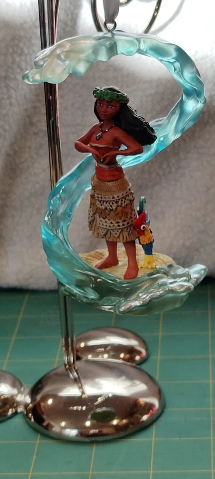 Disney Ornament Sketchbook 2020 Moana & Hei Hei Water Wave Fairytale Moments - Image 2 of 4