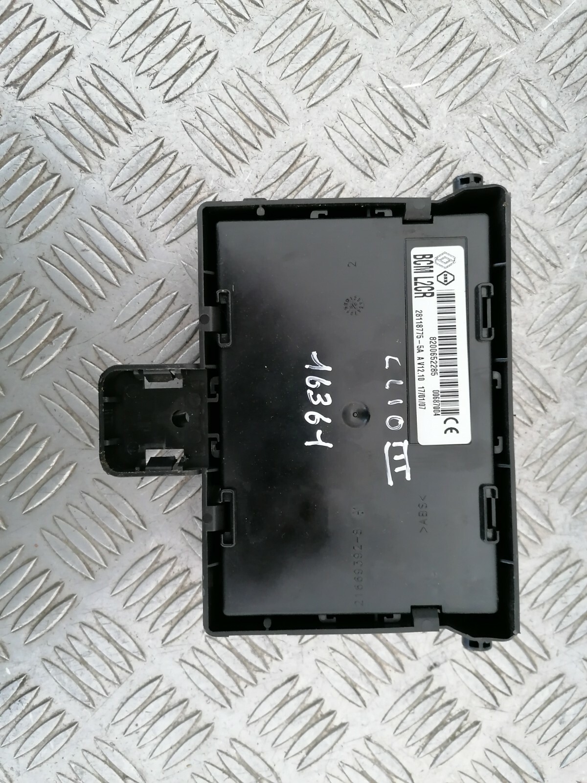 Picture 1 of 4