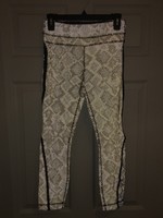 Lululemon Pace Tight Se Sz 4 Kill The Lights Blk/rrpt Special Edition Reflective Lululemon Pace Tight Se Sz 4 Kill The Lights Blk/rrpt Special Edition Reflective