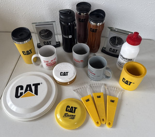 Vintage Caterpillar Tractor Collectors Lot Clock Mugs Bottle Ice Scraper Frisbee