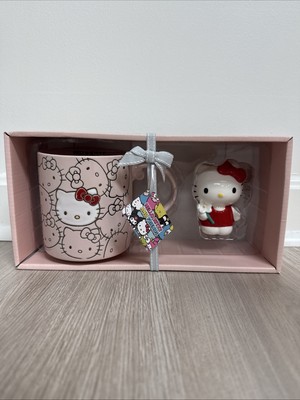NIB Hello Kitty & Friends 21oz Mug Figurine Set Hand Painted Valentine s Day