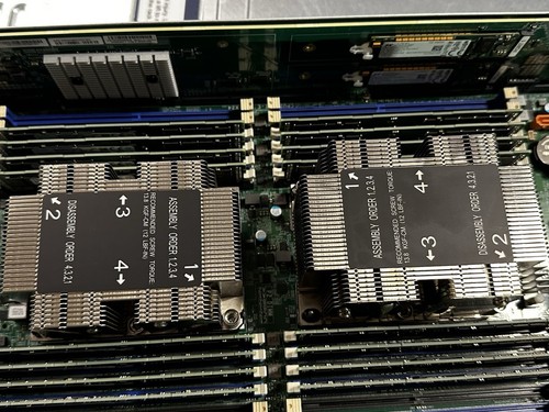 Nutanix NX-8135-G6 12-LFF 2xXeon Gold 5120 512GB RAM 2x240GB SSD no os Server.#1 - Afbeelding 11 van 20
