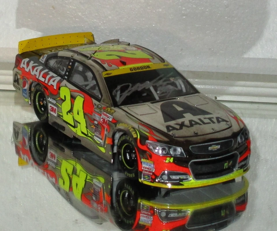 Jeff Gordon #24 Axalta Homestead 2015 versión de carrera color cromo certificado de autenticidad autografiado Foto 4 de 4