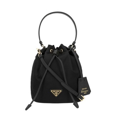 Prada Mini Nylon Umhängetasche Re-Edition Dreieck Logo 1978 151766431