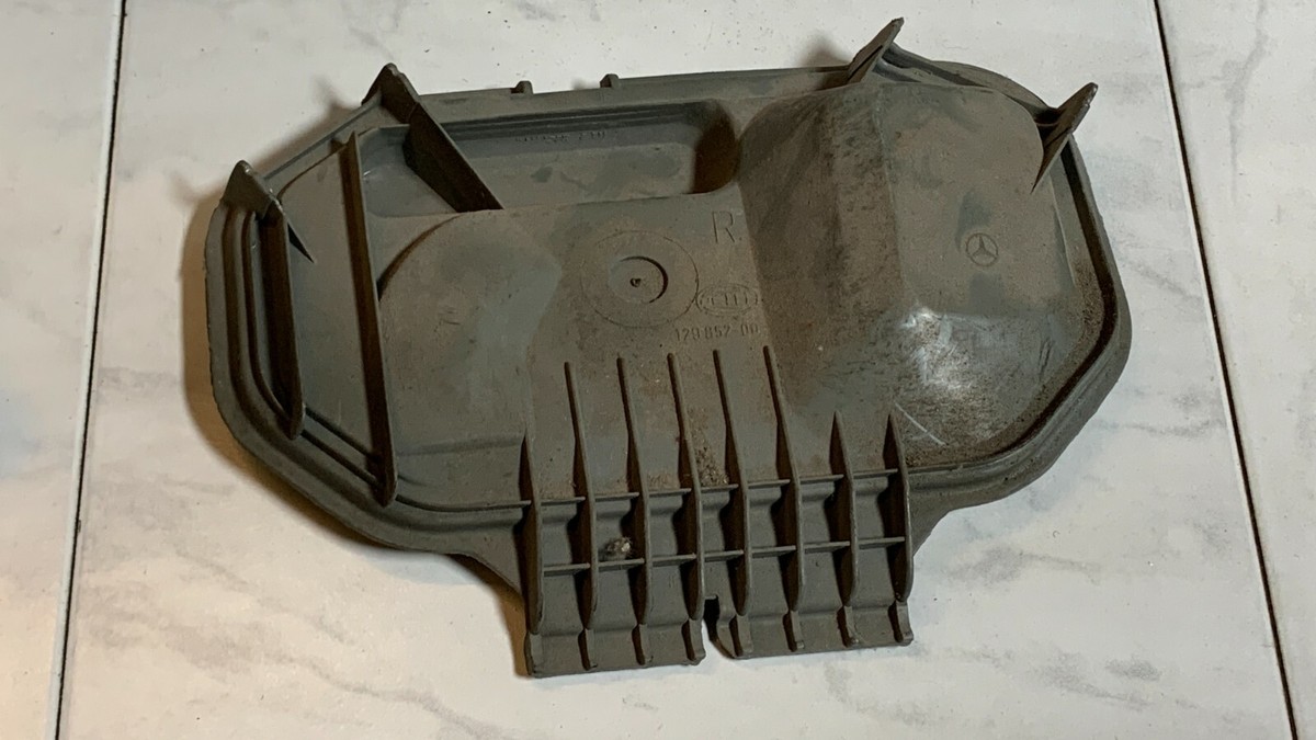 Original Mercedes Benz W124 Hella Cover Headlight Right 129852-00 