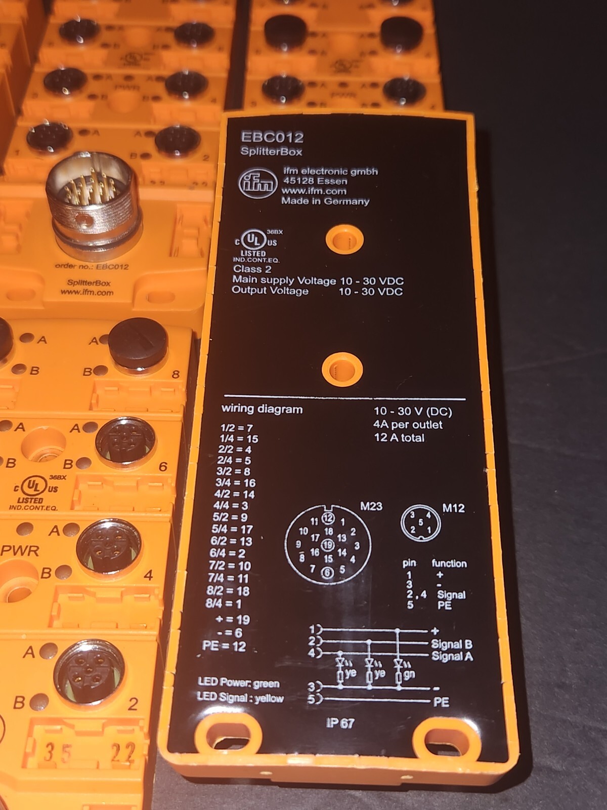 E2 ifm efector EBC012 Connector, 8 port micro DC PNP wiring block, DUAL output, 