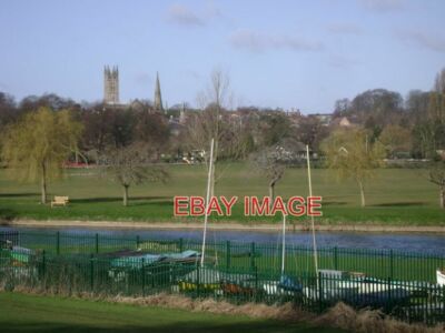 FOTO ST NICHOLAS PARK VON MYTON FIELDS ST NICK'S IST WARWICKS HAUPTPARK. IT O