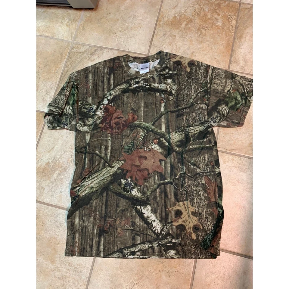2 Camo Shirts Redhead Camouflage Youth Shirt X-Large  Large Mossy Oak Shirt U7x - Image 4 of 4