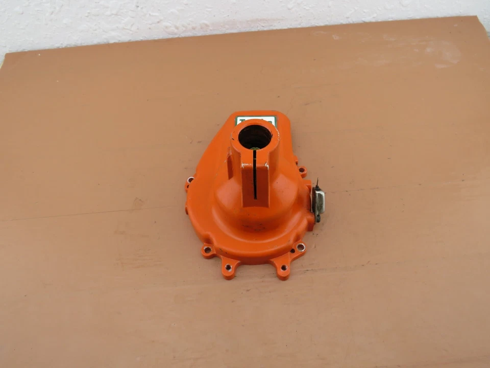 Tanaka TBC-210 Recortadora de Cuerdas OEM Embrague Tambor Carcasa Foto 2 de 4