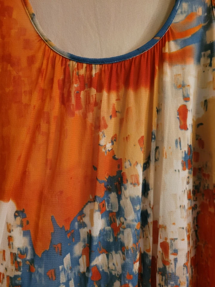 Camiseta sin mangas WESTON WEAR de malla pequeña naranja roja azul abstracta con volantes dobladillo caído boho  Foto 2 de 4