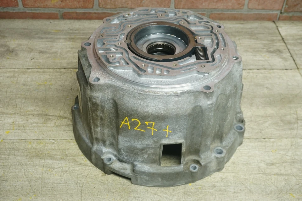 2009-2011 BMW 328I XDRIVE E90 SEDAN AUTO TRANSMISSION OIL PUMP BELL HOUSING OEM* - Image 3 of 4