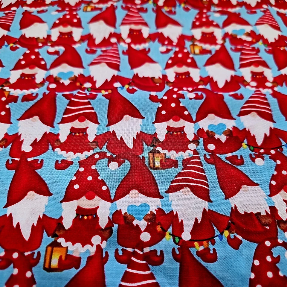 Tela de Navidad de algodón Feliz Gnomeville de 1 1/2 yarda Benatex Gnomos Vacaciones Foto 2 de 4