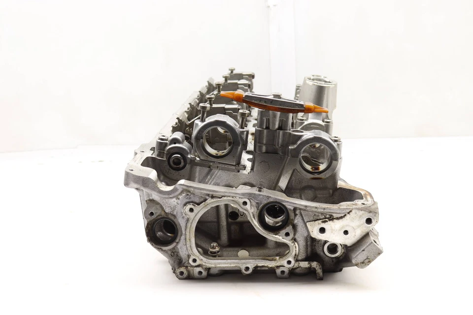 2014-2016 BMW 550I XDRIVE 4.4L - Right 4.4L Engine Cylinder HEAD 2118167 - Image 4 of 4