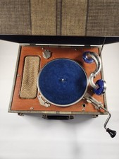 Vintage VICTROLA Record Player Portable Syitcase Music MODEL RCA Mfg,