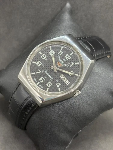 Vintage Refurbished Seiko 5 Automatic Day/Date Japan Men's Wrist Watch