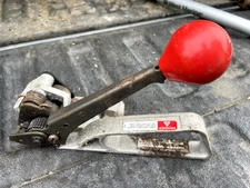 Signode Model LT Metal Strapping Ratcheting Tool 1/2"-3/4"