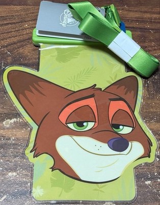 Disney Store Zootopia Nick Handytasche