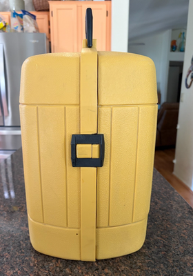 Vintage Coleman Yellow Clamshell Lantern Carrying/Storage Case 2