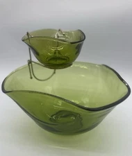 Vintage Avocado Green Glass Snack Bowl Set of 2 Chip Dip Serving Dishes w Stand