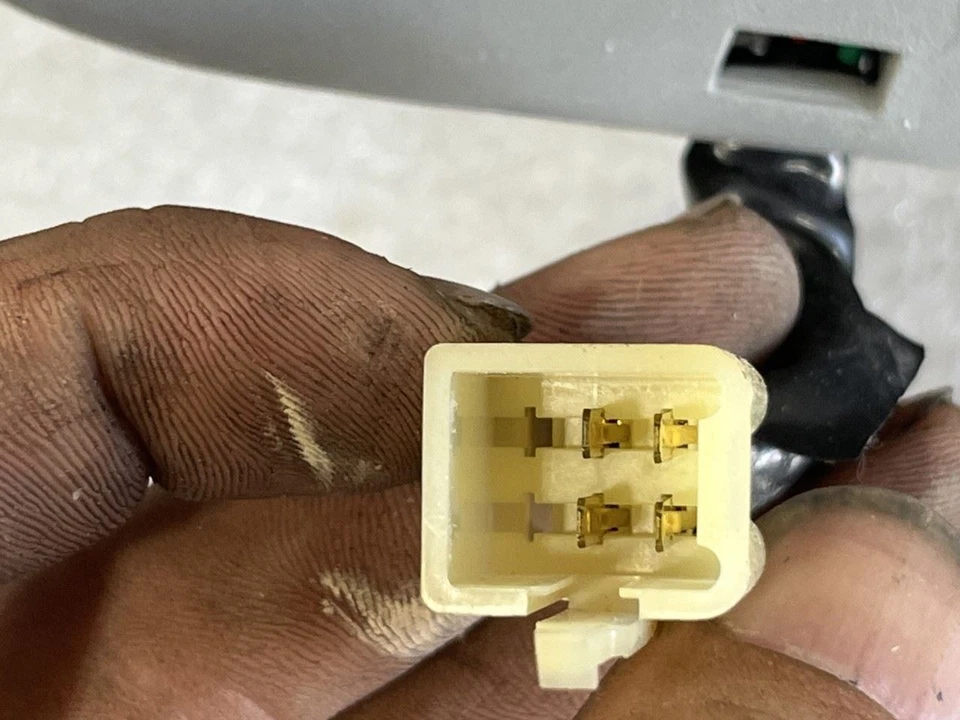 1984 HONDA CIVIC СЕДАН ПРАВАЯ ПАССАЖИРСКАЯ СТОРОНА ЗАДНИЙ ФОНАРЬ - Изображение 3 из 3