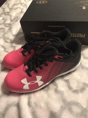 under armour molded softball cleats