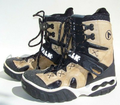 airwalk freeride snowboard boots
