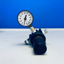 Parker 05R119AD Air Pressure Regulator Pmax 250 PSI, 1/4"-30 SCFM with Gauge