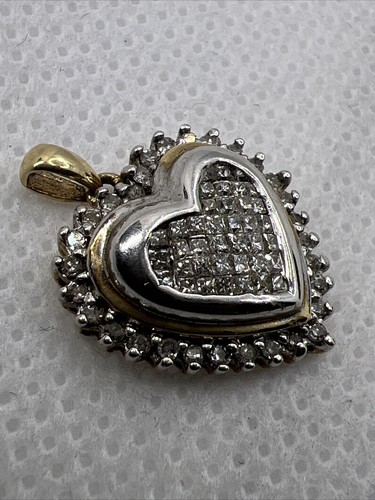 Gorgeous 10K Two Tone Gold 0.50CTW Diamonds Heart Shape Charm Pendant 1.7gr. - Picture 11 of 12