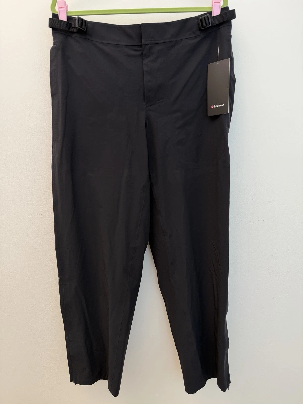 NWT Size Large Men’s Lululemon Waterproof Golf Pant Black