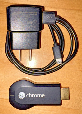 Google Chromecast 1st Gen H2G2-42 Digital HD Media Streamer
