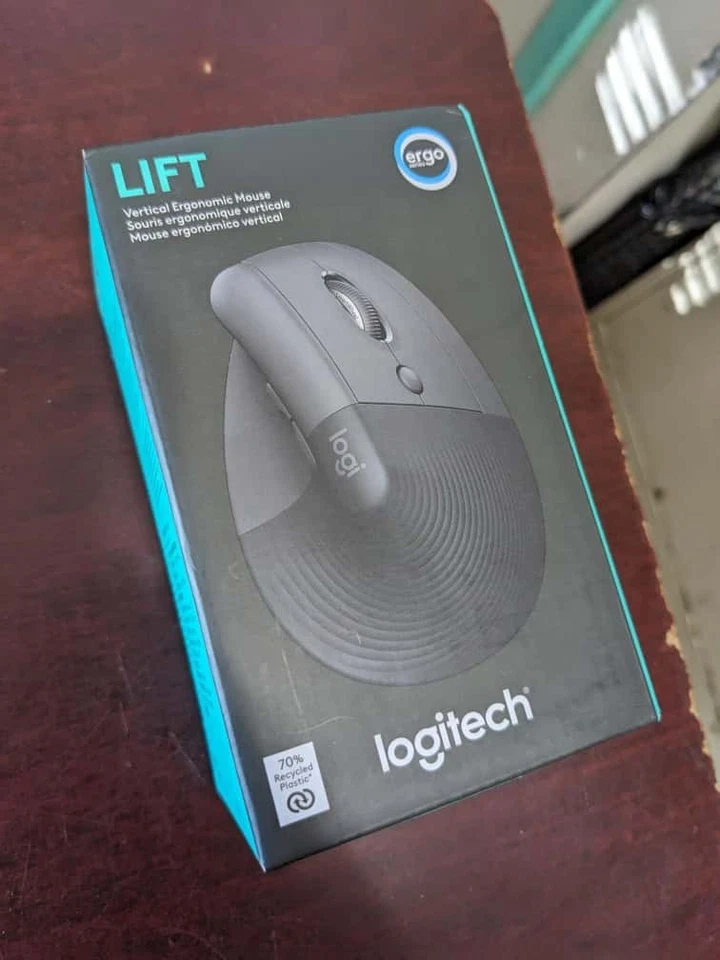 Logitech Lift Wireless Vertical Ergonomic Mouse CU0021 MR0094 - Image 3 of 3