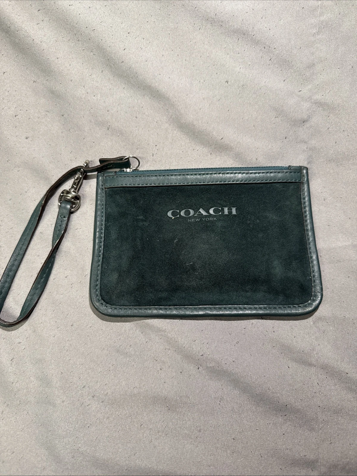 Bracciale Coach verde scamosciato