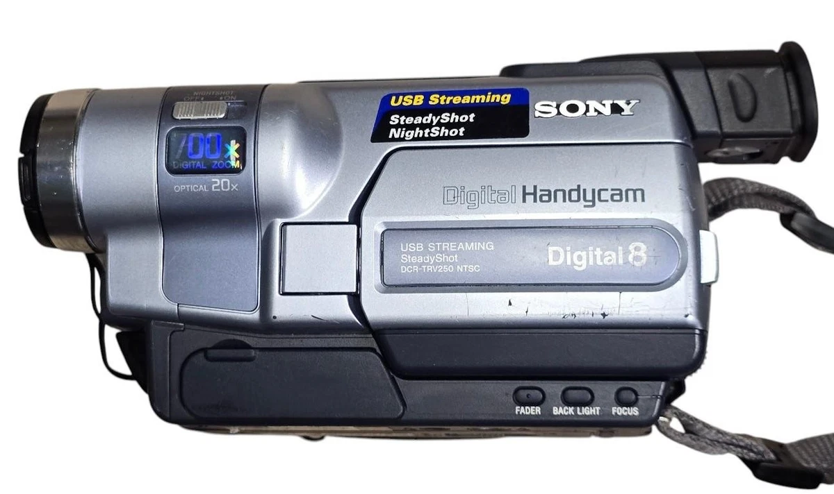 Sony Digital8 Handycam 100xズーム Sony Handycam 700x Digital Zoom Camcorders for sale - eBay