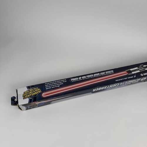 Hasbro Star Wars Ultimate FX Red Darth Vader Lightsaber C-2945A 2010 Lucas Film - Imagen 6 de 7