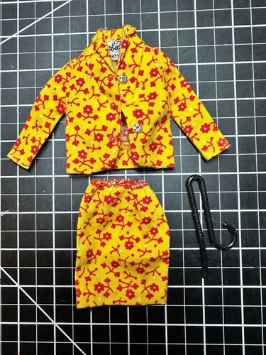 Barbie - Travel Togethers #1688 - Floral Blazer Skirt Set Yellow - Mattel Vintag