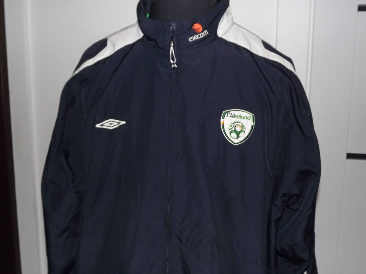 Vintage 2002-04 Ireland Training Kit Jacket Umbro (XXL Vintage 2002-04 Ireland Training Kit Jacket Umbro (XXL
