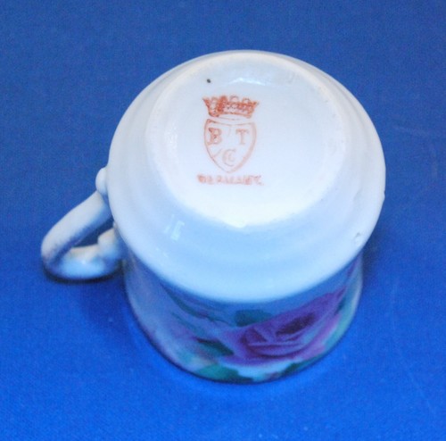 Vintage Mini Demitasse Tea Cup BTC Germany Pink Roses 2 1/4" tall - Picture 5 of 5
