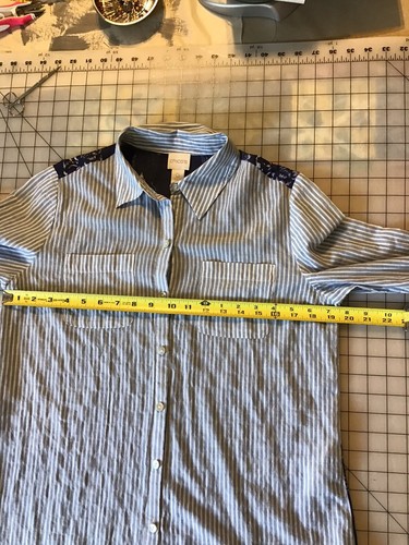 CAMISA CHICO'S 0 XS 2-4 Botones AZUL Mangas Largas BOLSILLOS DE TELA MIXTA LIGERA - Imagen 8 de 12