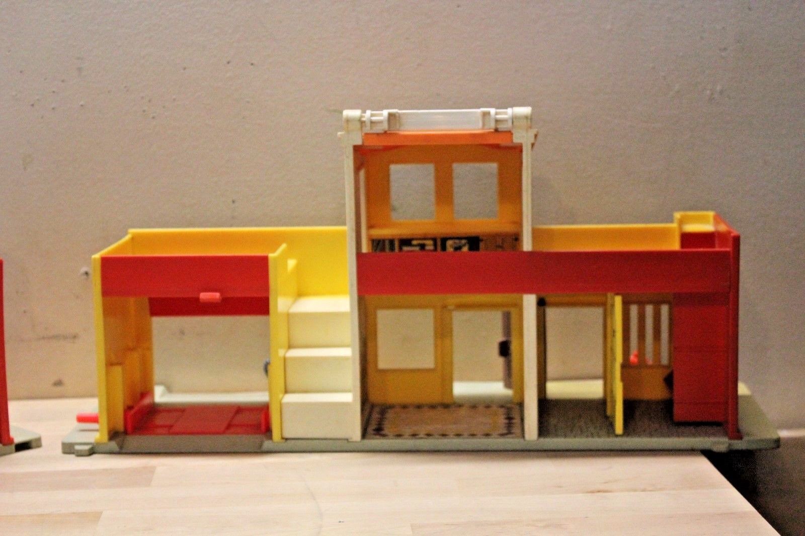 Picture 4 of 10