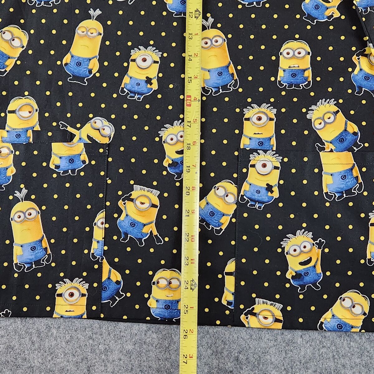 Minions Despicable Me Womens Scrub Top XS Black Short Sleeve Minions Despicable Me Womens Scrub Top XS Black Short Sleeve