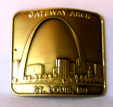 GATEWAY ARCH NATIONAL HISTORIC LANDMARK HIKING/WALKING STICK MEDALLION ST. LOUIS